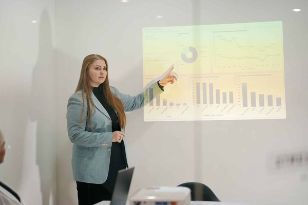 Formation en compétences de leadership pour les jeunes entrepreneurs : quels éléments fondamentaux ?